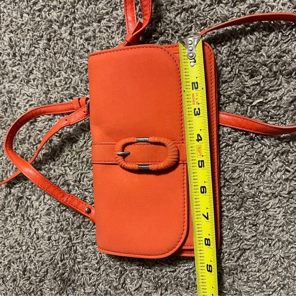 Lucky Brand ASON Leather 2-in-1 Crossbody Bag - Picture 12 of 12